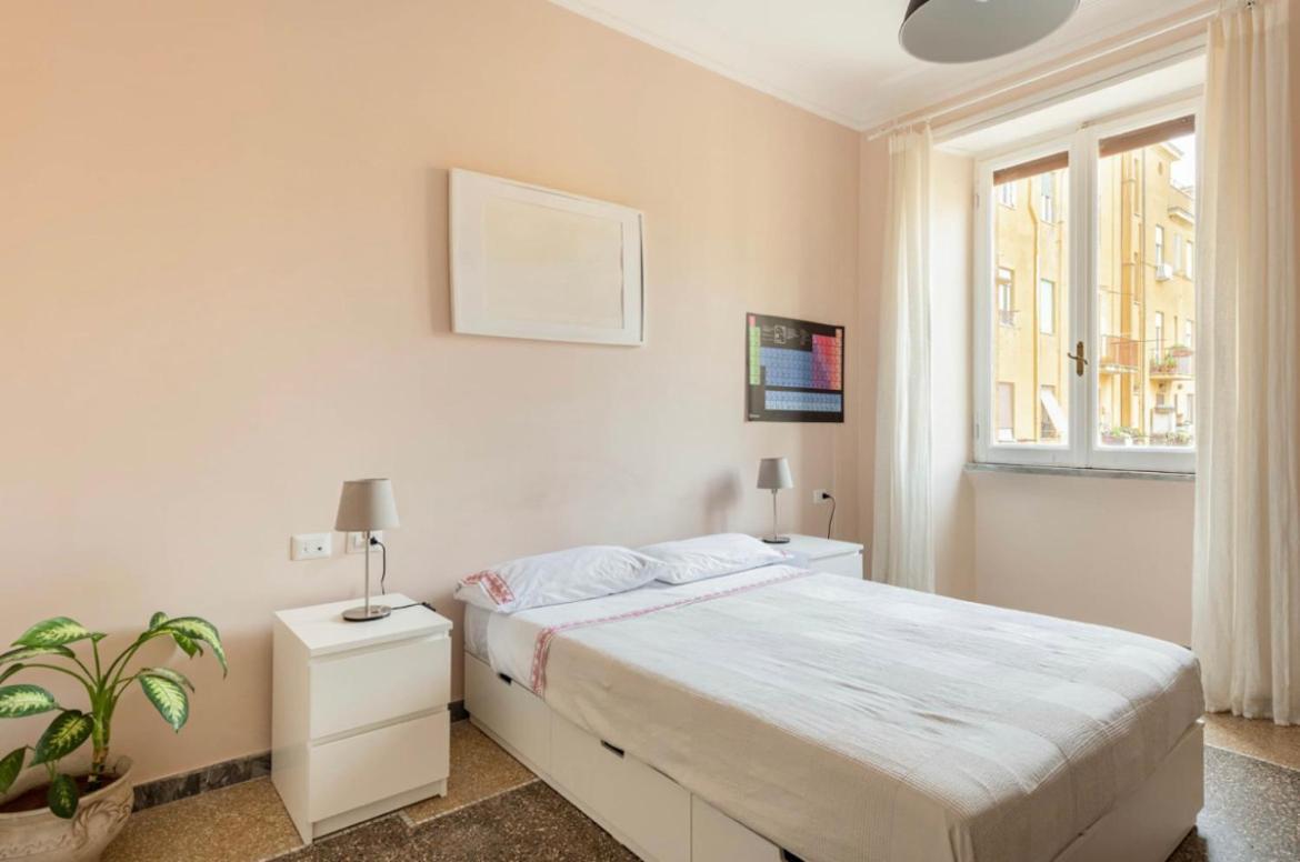 Roma Private Rooms ภายนอก รูปภาพ