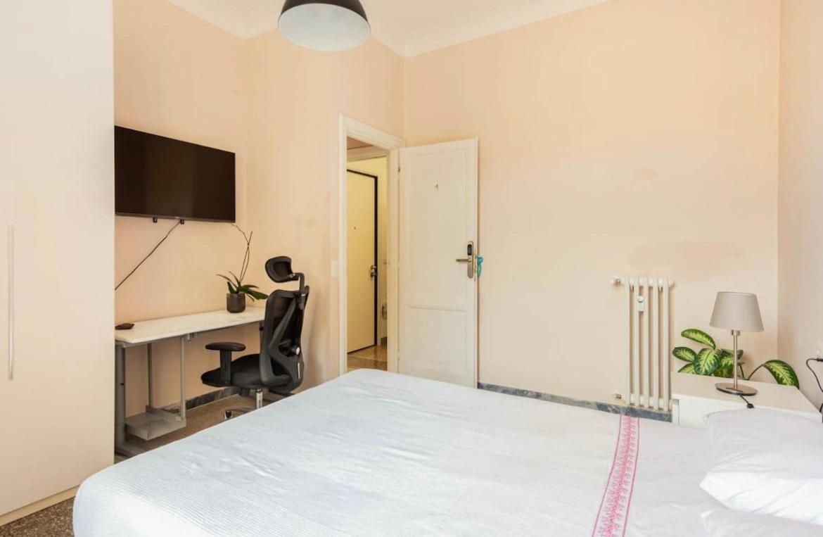 Roma Private Rooms ภายนอก รูปภาพ