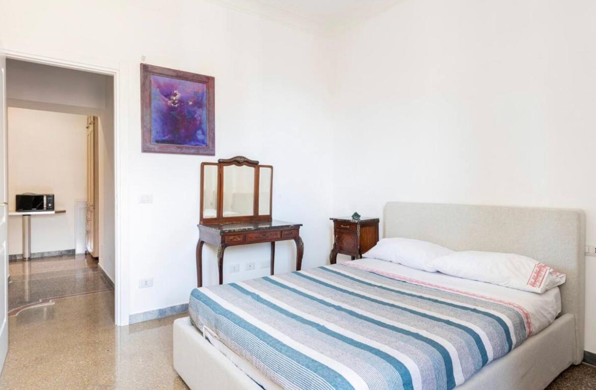 Roma Private Rooms ภายนอก รูปภาพ