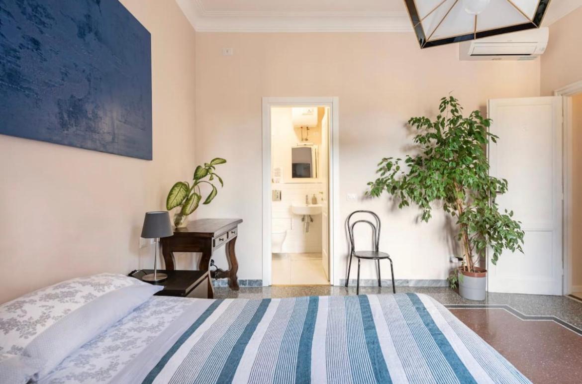 Roma Private Rooms ภายนอก รูปภาพ