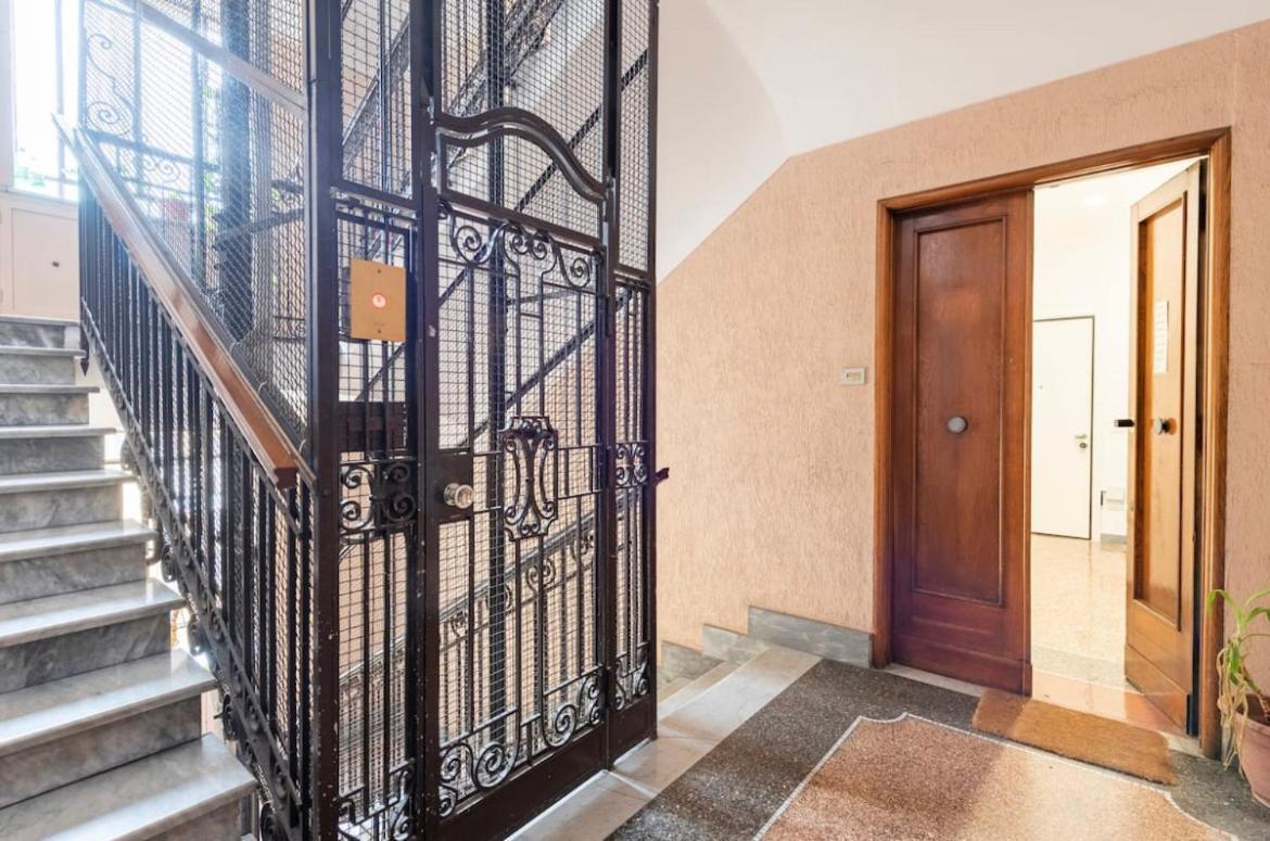 Roma Private Rooms ภายนอก รูปภาพ
