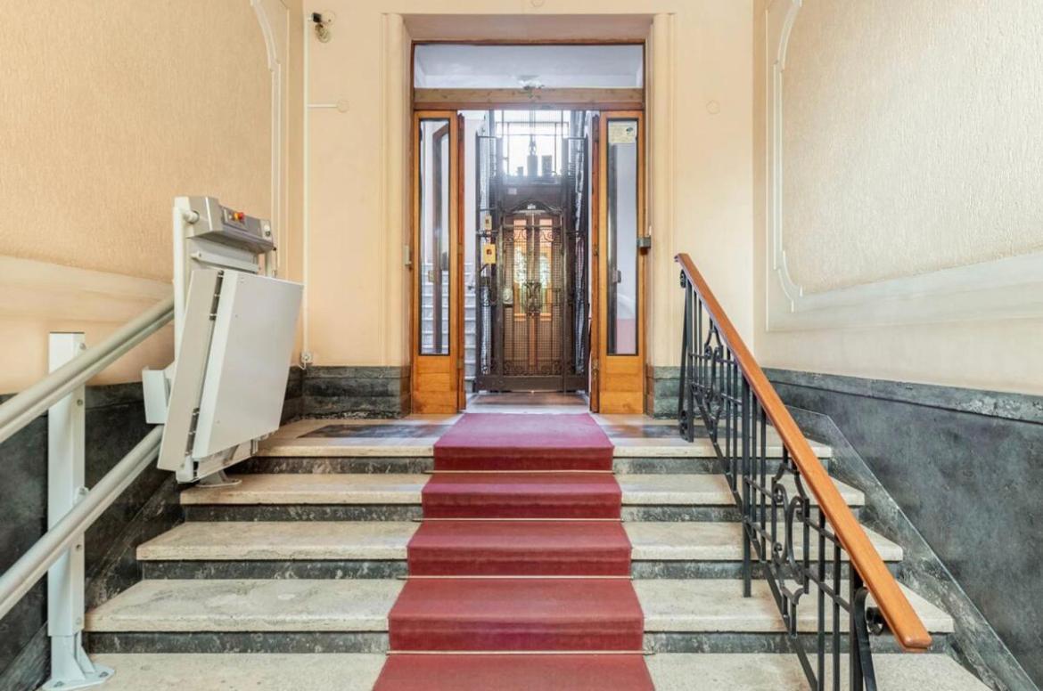 Roma Private Rooms ภายนอก รูปภาพ